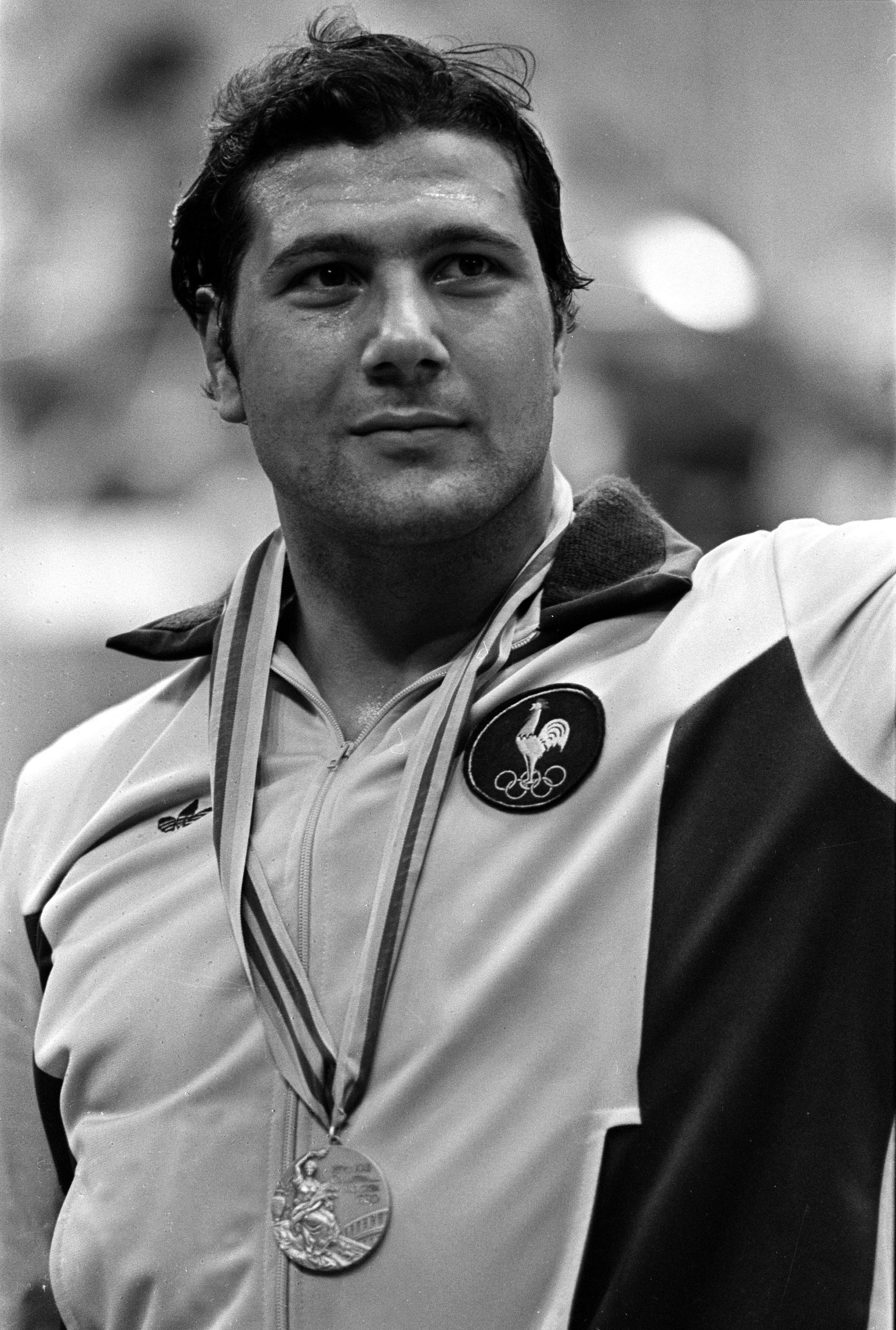Angelo Parisi - Porte-drapeau de l'Equipe de France lors des Jeux Olympiques de Los Angeles en 1984 - judoka médaillé 