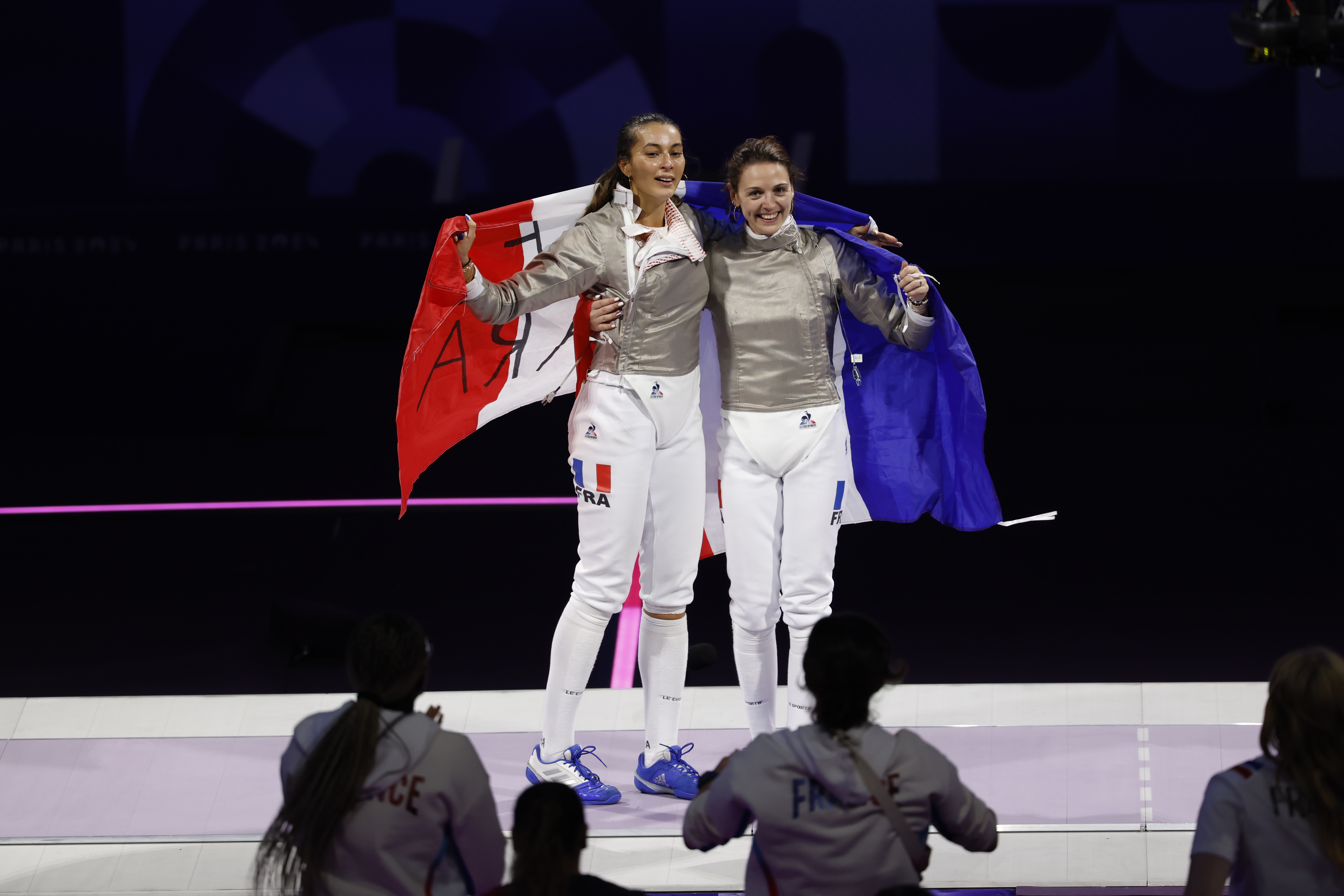 Sara Balzer et Manon Apithy